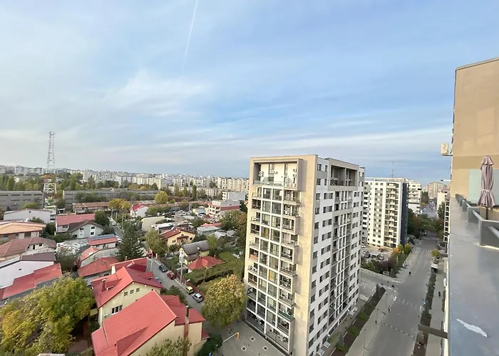 Elegant Premium With Panoramic Views - 10 Apartment